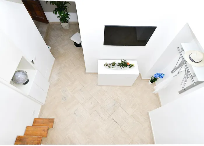 La Perla Blu קאפרי